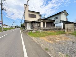 ゆとりの広さを確保したバルコニー。お布団を干すのも、この広さならラクラク。
