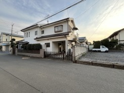 ゆとりの空間がお届けできそうな土地面積です。
