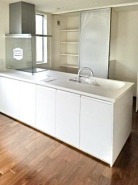 カウンターからはリビングが広く見渡せ、ご家族とのコミュニケーションも弾みます。