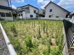 ご家族の思い出を育む、用途多彩な広々敷地、約59.08坪です。
