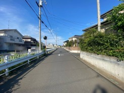 閑静な住宅地で、小さなお子様がいるご家族にも安心。
