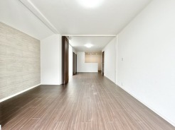 リビングは家具の配置も思いのまま。自由度が高い設計です。
