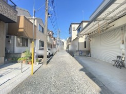 閑静な住宅地で、小さなお子様がいるご家族にも安心。
