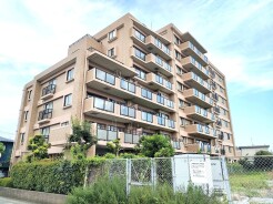 全40戸のコミュニティ。平成13年3月築。
