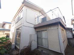 軽量鉄骨造なので、リフォームすれば快適に住めます。