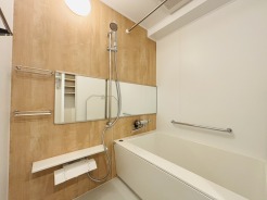 ユニットバスも新規交換。キレイなお風呂で疲れをリフレッシュ。
