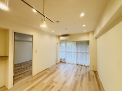 ご家族みんながゆったりくつろげる広々リビング。
