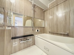 ユニットバスも新規交換。キレイなお風呂で疲れをリフレッシュ。
