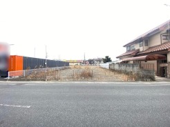 少し大きめの住宅設計も対応可能な土地面積だと思います。
