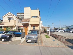 北上尾駅徒歩7分の近さ。 忙しい朝が助かる立地、 暮らしにゆとりが生まれます。

