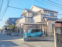 マイカースペースを１台分確保。
