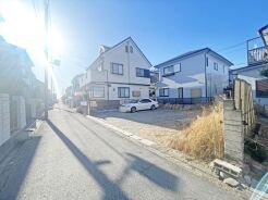 澄み渡る空の下、ゆったりとした時間が流れる住まい
