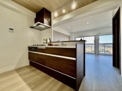 お料理を効率的に、楽しく。あったらいいなをかなえてくれるシステムキッチン。
