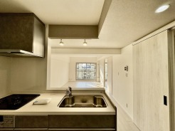 リビング空間にこだわりたい方に、見ていただきたい住宅です。
