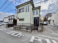 リフォーム工事中。引っ越したあとの配置や動線も分かりやすい。
