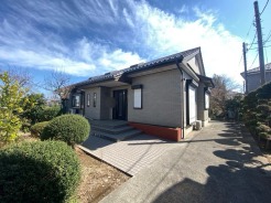 閑静な住宅地で、小さなお子様がいるご家族にも安心。
