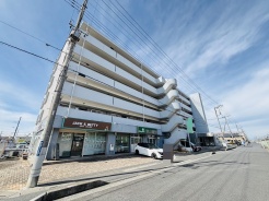 リフォーム工事完了しています。現地で仕上がりをご覧ください。
