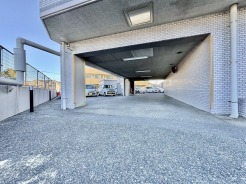 マンション敷地内の駐車スペース