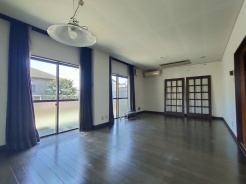 ご家族みんながゆったりくつろげる広々リビング。
