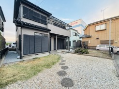 お子様が駆け回れるお庭。想像するだけでワクワクしますね。