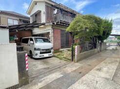 約40.13坪の整形地。駐車場２台分と小さなお庭が欲しい、なんて夢がかないます。
