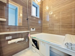 ユニットバスも新規交換。キレイなお風呂で疲れをリフレッシュ。
