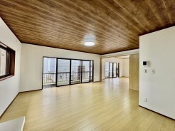 家族団らんの時間も増えそうな、くつろぎのＬＤＫ。

