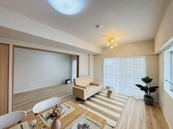 ご家族みんながゆったりくつろげる広々リビング。
