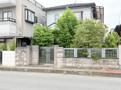 蓮田駅まで徒歩１３分。この距離だと、運動不足も少し解消されるかも。
