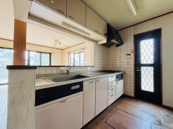 お料理を効率的に、楽しく。あったらいいなをかなえてくれるシステムキッチン。
