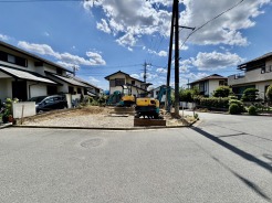 風通し・日当たりに優れる角地。開放感をお楽しみください。
