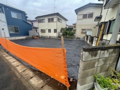 車の通りも少ない閑静な住宅地。子育てにも、第二の人生にも。
