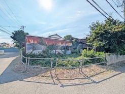 風通し・日当たりに優れる角地。開放感をお楽しみください。
