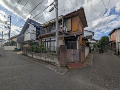 風通し・日当たりに優れる角地。開放感をお楽しみください。
