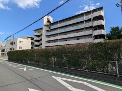 ＪＲ埼京線「北与野」駅 徒歩７分、「与野本町」駅 徒歩９分