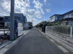 ＪＲ宇都宮線「東大宮」駅東口徒歩３分、提携駐車場もあります。エステート白馬東大宮店までお気軽にお問い合わせください。

