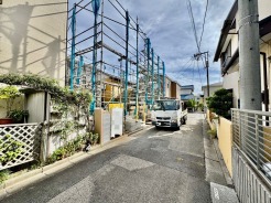 建築中ですが、同じグレードの完成済み建物を参考にご覧になることもできます。現地より最寄りの物件をご案内しますので、お気軽にご要望をお聞かせください。
