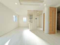 家族が自然に集りそうな広さが魅力のＬＤＫ。
