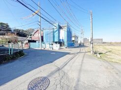 風通し・日当たりに優れる角地。開放感をお楽しみください。
