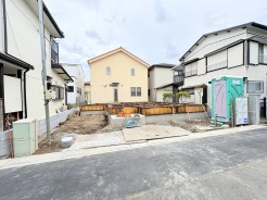 ＪＲ宇都宮線「東大宮」駅東口徒歩３分、提携駐車場もあります。エステート白馬東大宮店までお気軽にお問い合わせください。
