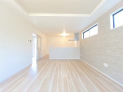 いつでも現地のご案内致します。お気軽にお声がけ下さい。