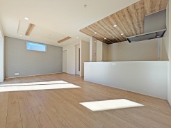 アクセントクロスが際立つＬＤＫ空間。
