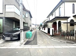 ＪＲ宇都宮線「東大宮」駅東口徒歩３分、提携駐車場もあります。エステート白馬東大宮店までお気軽にお問い合わせください。
