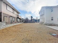 閑静な住宅地で、小さなお子様がいるご家族にも安心。
