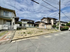 閑静な住宅地で、小さなお子様がいるご家族にも安心。
