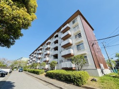 リフォーム工事完了しています。現地で仕上がりをご覧ください。
