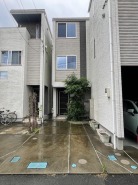 車の通りも少ない閑静な住宅地。子育てにも、第二の人生にも。

