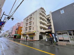 室内リフォームは令和7絵bb８月下旬い完成予定です。