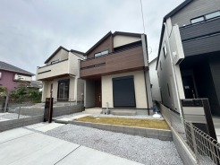 五感で感じる、現地でしかわからない事も沢山ございます。周辺環境なども一緒にご案内いたしますのでお気軽にお問合せください。
