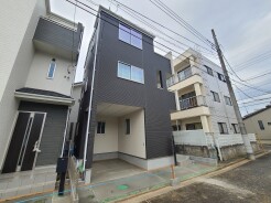 五感で感じる、現地でしかわからない事も沢山ございます。周辺環境なども一緒にご案内いたしますのでお気軽にお問合せください。
